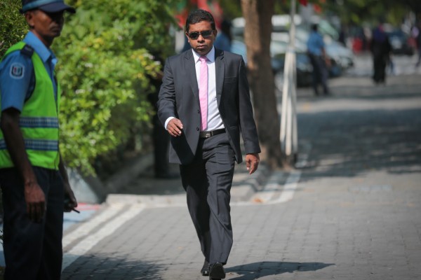 މާލެ، ފެބްރުއަރީ 06، 2017. ރައްޔިތުންގެ މަޖިލިސް އާ ދައުރަަކަށް ހުޅުވުމަށް ބޭއްވި ޖަލްސާގެ ތެރެއިން. އާ ދައުރަކަށް މަޖިލިސް ހުޅުވުމަށް ބޭއްވި ޖަލްސާގައި ރައީސުލް ޖުމްހޫރިއްޔާ އަބްދުﷲ ޔާމީން ވަނީ މިއަހ