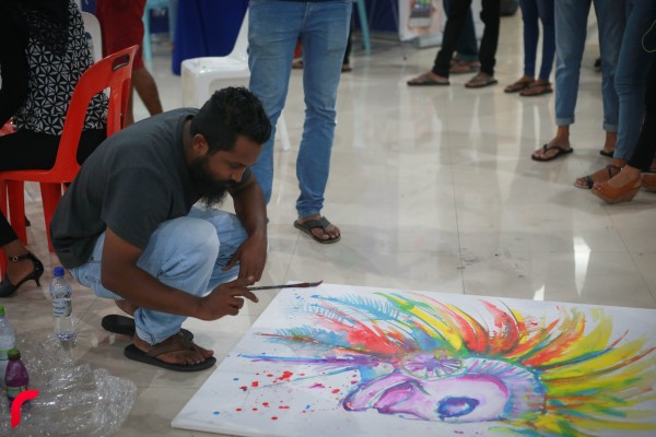 މާލެ: ފެެބްރުއަރީ 12، 2017 : 2013 ވަނަ އަހަރުންފެށިގެން ކޮންމެއަހަރަކުވެސް ބާއްވަމުން އަންނަ މޯލްޑިވްސް ފެސްޓިވަލް އޮފް އާރްޓްސް. ކޮންމެ އަހަރަކޭ އެއްފަދައިން މިއަހަރުވެސް ވަނީ އާޓްސް ފެސްޓިވަލްއައް ބ