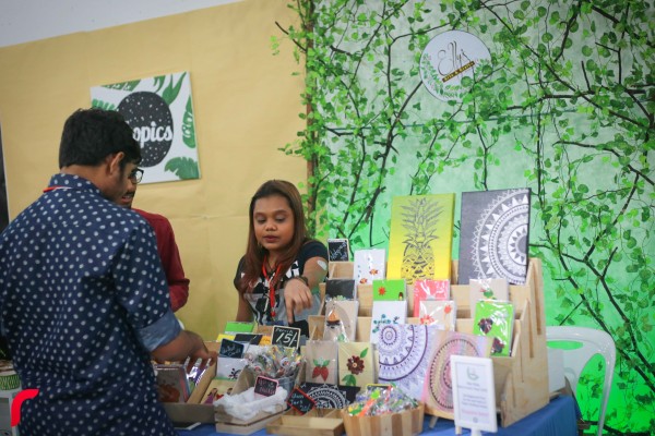 މާލެ: ފެެބްރުއަރީ 12، 2017 : 2013 ވަނަ އަހަރުންފެށިގެން ކޮންމެއަހަރަކުވެސް ބާއްވަމުން އަންނަ މޯލްޑިވްސް ފެސްޓިވަލް އޮފް އާރްޓްސް. ކޮންމެ އަހަރަކޭ އެއްފަދައިން މިއަހަރުވެސް ވަނީ އާޓްސް ފެސްޓިވަލްއައް ބ