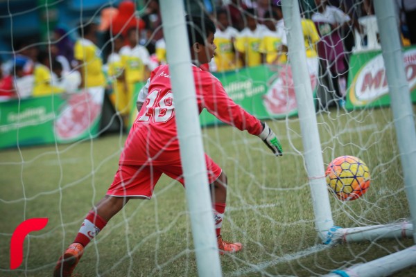 ފެެބްރުއަރީ 15، 2017 : މާލެ ، ހުޅުމާލެ އަދި ވިލިމާލެ ހިމެނޭގޮތަށް 17 ސްކޫލްއެއްގެ ގްރޭޑް 2 އަދި 3 ގެ ދަރިވަރުން ބައިވެރިކޮއްގެން ސޮކަ ވެޓަރަންސް އެސޯސިއޭޝަން އޮފް މޯލްޑިވްސް އިން ކުރިޔަށްގެންދާ ހަރަކާތެއް