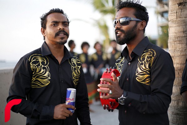 އިންސްޓަގްރާމް އާއި ޓްވިޓާ ގައިވެސް ރާއްޖޭގައި އެންމެ ކުރީގައި އުޅޭ ބޭންޑަކީ ހަބޭސް