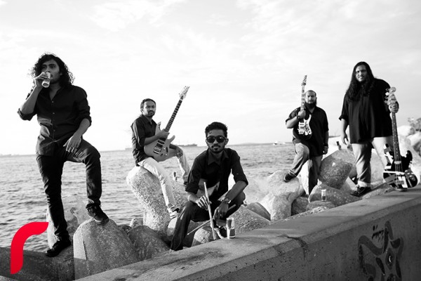 ގްރެވިޓީ އާއިއެކު ހަބޭސްގައި ތިބޭނީ 30 މެމްބަރުން