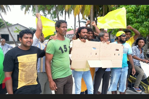 ފ އަތޮޅު ސައުދީ ރަސްގެފާނަށް ވިއްކާލާ ވާހަކަ ފެތުރެމުންދާތީ ރައްޔިތުން ތިބީ ކަންބޮޑުވެފައި