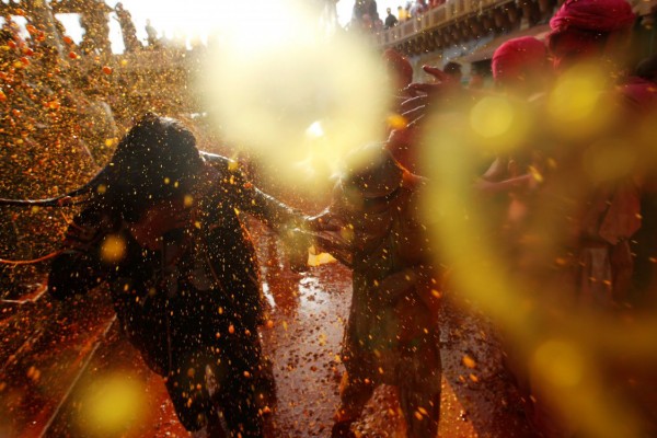 އެންމެ ކުލަގަދަކޮށް އިންޑިޢާގައި ހޯލީ ފާހަގަ ކުރި ނަމަވެސް ދުނިޔޭގެ އެކި ހިސާބުތަކުގައިވެސް މި ފެސްޓިވަލް ފާހަގަ ކުރޭ