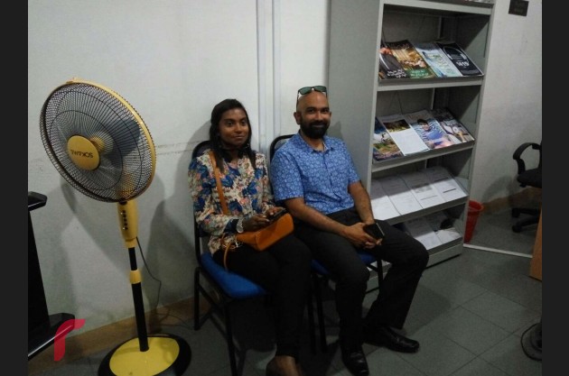 މިއަދުގެ ޖަލްސާ އަޑުއެހުމަށް ދިޔަ ނޫސްވެރިންނަށާއި މަދަނީ ޖަމްއިއްޔާ ތަކަށް މަޖިލީހަށް ވަނުމަށް އެއްވެސް ފުރުސަތެއް ދީފައެއްނުވޭ.