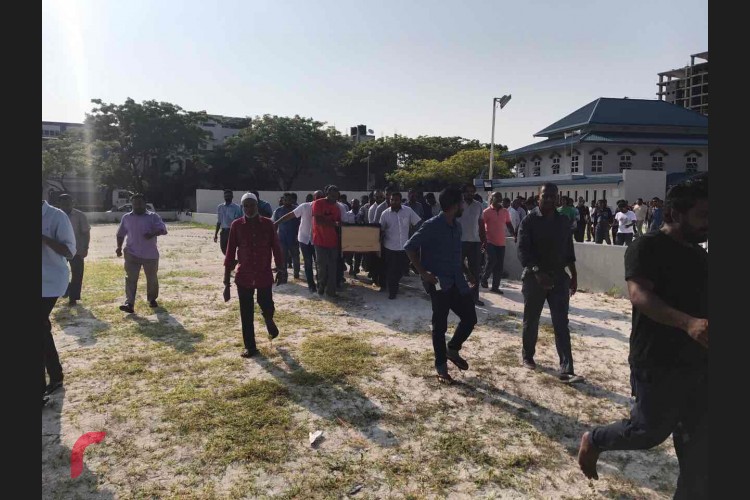Yameen was buried after Asr’ prayer on Sunday in Hulhumalé 