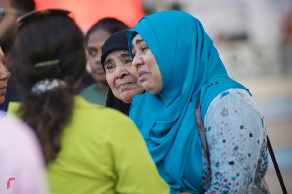 ފުއްޕާހަން ދޫކުރަން ބޭއްވި ހަރަކާތުގައި، ވަގަށް ނަގާފައިވާ ނޫސްވެރިޔާ ރިލްވާންގެ މަންމަ އާއި ދައްކަ ރޮވިފައި. 