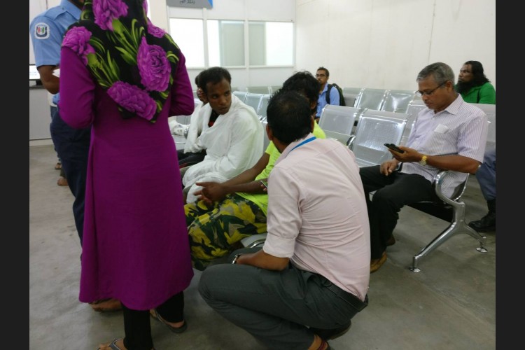 ދޯނީގެ ވެރިޔާ ޝަފީގު ބުނި  ގޮތުގައި މަރުވި ބިދޭސީ ދެ މީހުންނަކީ އެލިއާ ކޮންސްޓްރަކްޝަންގެ ދެ މުވައްޒަފުންނެވެ.