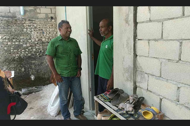 ލޯކަލް ކައުންސިލް އިންތިހާބާއި ދިމާކޮށް އެމްޑީޕީއިން ތ އަތޮޅުގައި ދޮރުން ދޮރަށް ކެންޕެއިން ހަރަކާތްތައް ކުރިއައް ގެންދަނީ