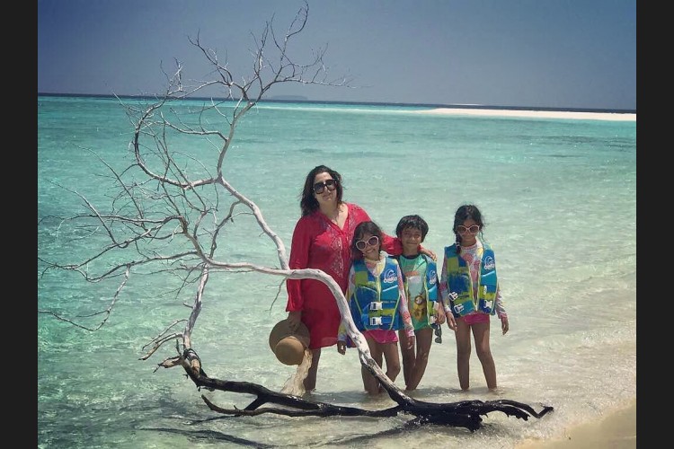 އިންޑިއާގެ މަޝްހޫރު ފިލްމް ޑިރެކްޓަރ އަދި ޕްރޮޑިއުސާ ފަރާޙް ޚާން 