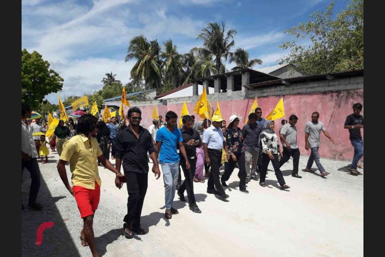 ގުޅިފައިވާ އިދިކޮޅު ސިޔާސީ ޕާޓީތަކުން ބާއްވާ ހާއްސަ ބޮޑު ޖަލްސާ ގއ. ވިލިނގިލީގައި ބޭއްވުމަށް އިދިކޮޅު ލީޑަރުން ވިލިނގިއްޔަށް ވަޑައިގަނެފިއެވެ