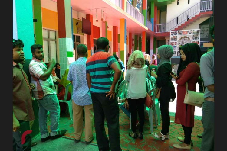 އެންމެ ލަހުން ވޯޓުލުން ފެށުނު ފޮށިތަކުގެ ތެރޭގައި ހުޅުމާލޭގައި ހުރި ބައެއް ފޮށިތަކާއި މާލޭގައި ބަހައްޓާފައި ހުރި ބ. އަތޮޅު ފޮއްޓާއި، މާލޭގައި ބަހައްޓާފައި ހުރި ކިނބިދޫ ދާއިރާގެ ވޯޓް ފޮށި ހިމެނެ އެވެ. 