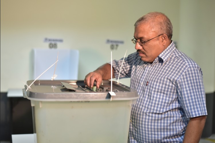 މިއަދު ލޯކަލް ކައުންސިލް އިންތިހާބުގައި ނައިބު ރައީސް ޖިހާދް ވޯޓް ލައްވަނީ