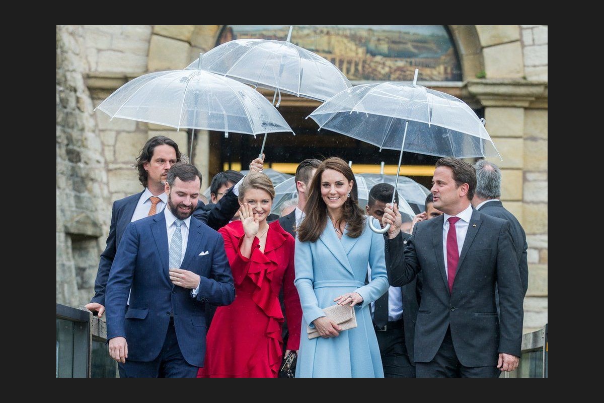 އިޓަލީ އާއި ލަންޑަން ވެފައިވާ އެއްބަސްވުމަށް 150 އަހަރު ފުރުން ފާހަގަ ކުރުމަށް ބެއްވި ރަސްމިއްޔާތުގައި ކޭމްބްރިޖްގެ ޑަޗްއެސް އާއި ޕްރައިމް މިނިސްޓާ އަދި ޕްރިންސަސް ސްޓެފަނީ  ބައިވެރިވެ ވަޑައިގަންނަވަނީ