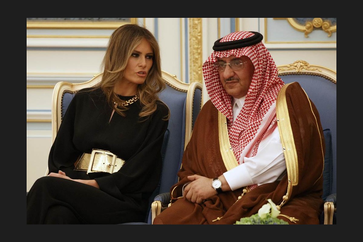 ކޮލާ އޮފް އަބްދުލް ޢަޒީޒް އެރުވި ރަސްމިއްޔާތުގައި ފަސްޓް ލޭޑީ މެލަނިއާ ޓްރަމްޕް ސައޫދީ ޕްރިންސް މުޙައްމަދު ބިން ނަޔެފް އާ ވާހަކަފުޅު ދައްކަވަނީ