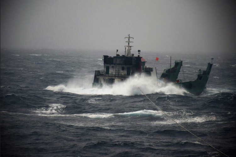 އެމްއެންޑީއެފުން ބުނި ގޮތުގައި ކޮޅުވެއްޓި މިސްރާބު ގެއްލި އޮޔާ ދިޔައީ ކޮޅުވެއްޓީގެ ކުރީ ކޮޅުގައި ހުންނަ ރޭމްޕުގެ ޗޭނު ކަނޑައިގެން ގޮސް، ކަނޑުތެރެއަށް ވެއްޓުމާއި މޫސުން ގޯސްވެ ކަނޑު ގަދަވުމުގެ ސަބަބުން