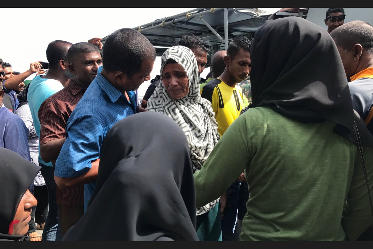 ހަ މީހުންނާއެކު ގެއްލިގެން ހޯދަމުން ދަނިކޮށް، ރާއްޖެއާ 130 ނޯޓިކަލް މޭލް ބޭރުން ފެނުނު ކޮޅުވެއްޓީގައި ތިބި މީހުން މާލެ ގެނެސްފިއެވެ