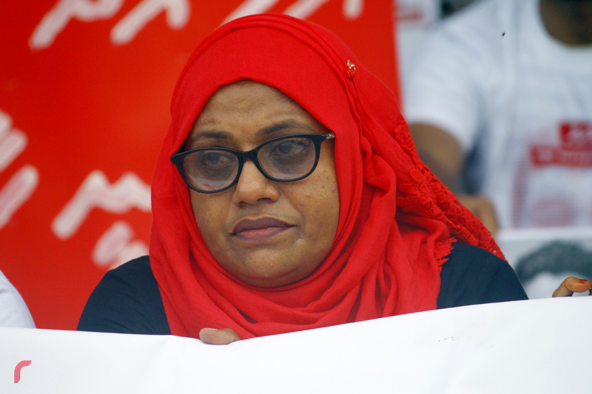 ޔާމީނުގެ އާއިލާއިން މިއަދު ނެރުނު ބަޔާނެއްގައި ބުނީ އޭނާގެ މަރަށް މިއަދު އެއް މަސް ފުރުނުއިރު ވެސް މަރާލި މީހުންގެ މައުލޫމާތެއް މިހާތަނަށް އާއިލާ އަދި އާއްމުންނާ ވެސް ހިއްސާކޮށްފައި ނުވާ ކަމަށް