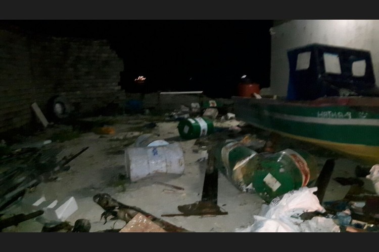 މިއަދު އައި ކޮޅިގަނޑުގައި ތިނަދޫގެ އެކި ހިސާބުތަކަށް ގެއްލުންލިބިފައި. ކުރިއަށް އޮތް ދެ ދުވަހުވެސް ރާއްޖޭގެ އެކި ހިސާބުތަކަށް ވިއްސާރަ ކުރާނެކަމަށް މޫސުމާއި ބެހޭ ގައުމީ އިދާރާއިން ވަނީ ބުނެފައި