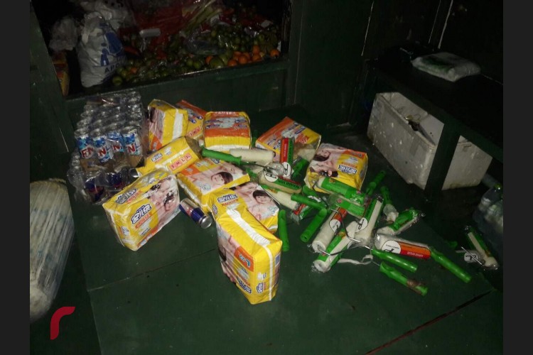 ރާއްޖެ އެމްވީއަށް މައުލޫމާތު ދެއްވަމުން ދަނބިދޫ ކައުންސިލްގެ ރައީސް އަހްމަދު ރަޝީދު ވިދާޅުވީ ދޯނި ފަރަށް އެރީ މާލެއިން މުދާ ބަރުކޮށްގެން އައިސް އެރަށަށް ވަންނަން އުޅުމުގެ ތެރޭގައި ކަމަށެވެ. 