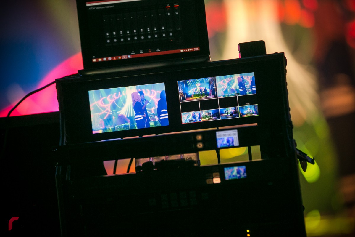 ރާއްޖެ ޓީވީއިން އިންތިޒާމްކޮށްގެން ބޭއްވި މިޝޯވގެ ޓެކްނިކަލް ކަންކަން ބެލެހެއްޓުމަށް ރާއްޖެ ޓީވީގެ ކްރޫ ހަރަކާތްތެރިވަނީ. މި ޝޯވ ރާއްޖެ ޓީވީއިން އީދު ދުވަހު ފެނިގެންދާނެ