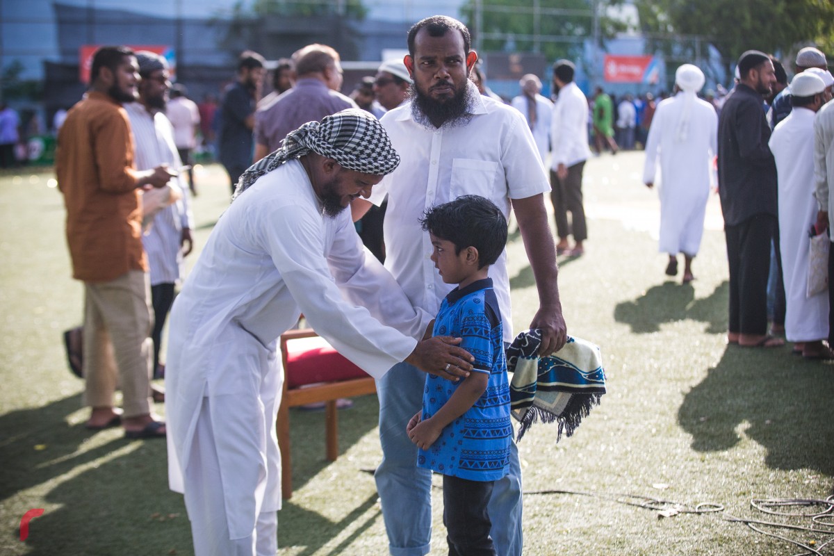 1439 ވަނަ އަހަރުގެ ފިތުރު އީދު ނަމާދު މާފަންނު ސްޓޭޑިއަމް ސަރަހައްދުގެ ބޮޑު ޖަމާއަތުގައި ކުރަނީ. މި ފަހަކަށް އައިސް ކޮންމެ އަހަރަކުވެސް އިސްލާމިކް މިނިސްޓްރީން އިންތިޒާމްކޮށްގެން ފިތުރުއީދު ނަމާދު ކުރަމުން އަންނަނީ ބޮޑު ޖަމާއަތުގައި