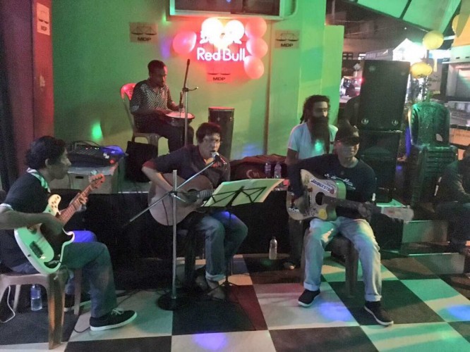 އެމްޑީޕީގެ 12 ވަނަ އަހަރީދުވަސް ފާހަގަކޮށްފައިވަނީ ލަންކާގެ ޓެން ޓެން ކެފޭގައި