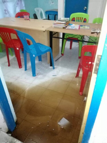 ގއ. ވިލިނގިލީ ސްކޫލްތެރޭގައި ފެންބޮޑުވެފައި. ވިއްސާރައިގައި ރަށުގެ  70 ޕަސެންޓް ސަރަހައްދުގައި ފެންބޮޑުވެފައިވާ ކަމަށް ގއ އަތޮޅު ކައުންސިލުން ވަނީ ބުނެފަ