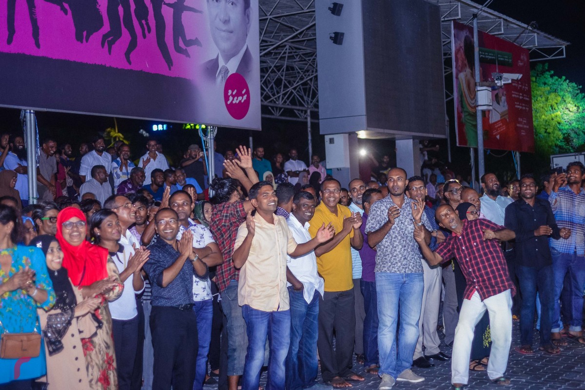 އެމްޑީޕީއައް 12 އަހަރު ފުރުން ފާހަގަކުރުމަށް ބޭއްވި މިއުޒިކް ޝޯވ ގައި އެމްޑީޕީގެ ލީޑަޝިޕްގެ ގިނަ ބޭފުޅުން ވަނީ ބައިވެރިވެ ވަޑައިގަންފައެވެ