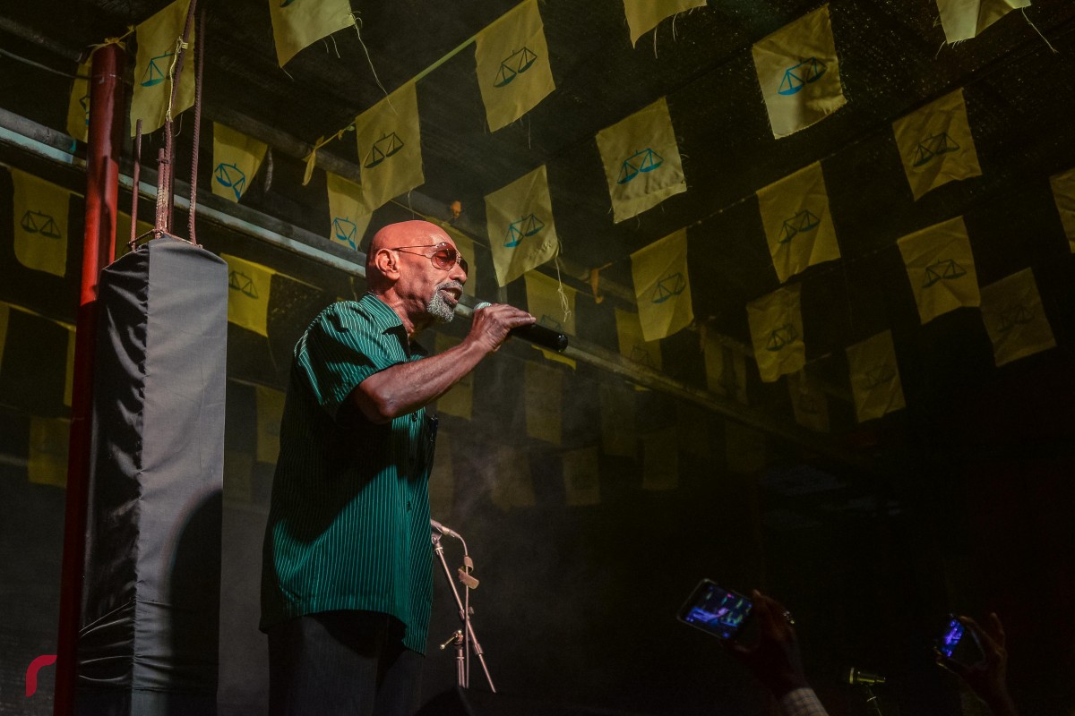 އެމްޑީޕީއައް 12 އަހަރު ފުރުން ފާހަގަކުރުމަށް ބޭއްވި މިއުޒިކް ޝޯވ ގައި ވަނީ ގިނަ ފަންނާނުން ތަކެށް ބައިވެރިވެ އައިޓަމްތައް ހުށަހަޅައިދީފައެވެ