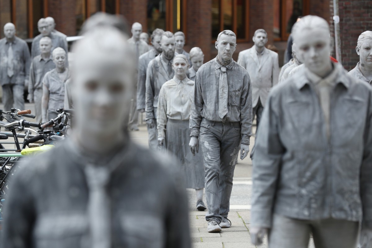 2 ގަޑިއިރަށް ކުރިއައްދިޔަ މި ހަރަކާތުގައި އެތައް ސަތޭކަ ބަޔަކު ބައިވެރިވެ އިންސާނިއްޔަތައްޓަކައި އަޑުއުފުލާފައެވެ