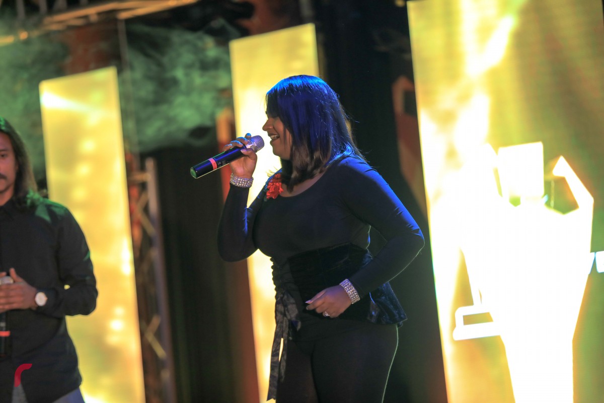 މިރޭ  އާޓް ގެލަރީގައި ކުރިއަށްދިޔަ މިސްޓަ މޯލްޑިވްސް ހޮވުމުގެ ހަފްލާގެ ތެރެއިން މީރާ މުހައްމަދު މާޖިިދު ލަވައެއް ހުށަހަޅައިދެނީ