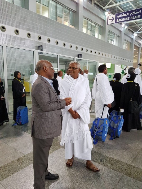 ސައުދީއަރަބިއްޔާއަށް ކަނޑައަޅުއްވާފައި ހުންނަވާ ދިވެހި ސަފީރު، އަބްދުﷲ ހަމީދު، ހައްޖުވެރިންނަށް މަރުހަބާ ކިޔަނީ