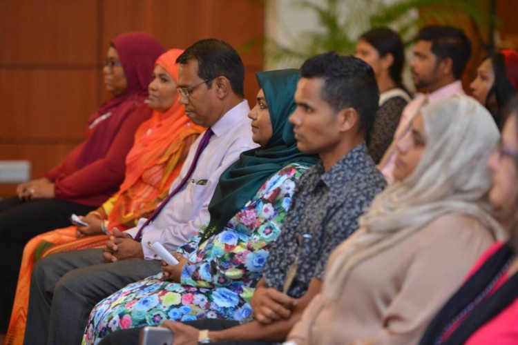 މިކަމުގެ ބޭނުމަކީ އަނިޔާގެ ސަބަބުން ކުދިންނަށް އަންނަ ބަދަލުތައް ނުވަތަ ކުޑަކުއްޖަކަށް އަނިޔާއެއް ލިބޭކަމުގެ ނިޝާންތައް ދެނެގަނެ އެފަދަ މައްސަލަތައް ކަމާބެހޭ ފަރާތްތަކުގެ ސަމާލު ކަމަށް ލަސްނުކޮށް ގެނެސްދިނުން