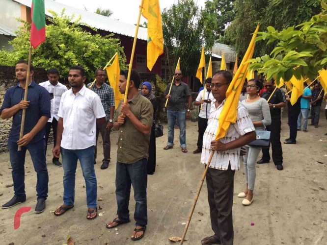 އޯގަސްޓް 18، 2017: ބ. ކަމަދޫ ރަށު ކައުންސިލްގެ ބައި އިލެކްޝަންގެ ކެމްޕޭން ނިންމުމަށް، ގުޅިފައިވާ ޕާޓީތަކުން އެރުގައި މިއަދު ހަވީރު ބޭއްވި ހަރަކާތުގެ ތެރެއިން