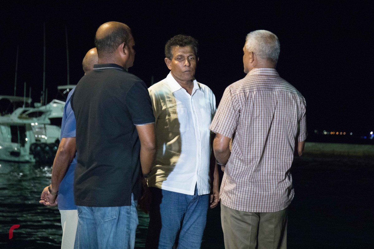 އޯގަސްޓް 20، 2017: ކުއްލި ގޮތަކަށް އަވަހާރަވި މަޝްހޫރު ލަވަކިޔުންތެރިއާ އަދި އެމްއެންޑީއެފްގެ މޭޖާ އާތިފްގެ ހަށިގަނޑު ފަސްތާނުލުމަށް މާލެ ގެނެސްފިއެވެ