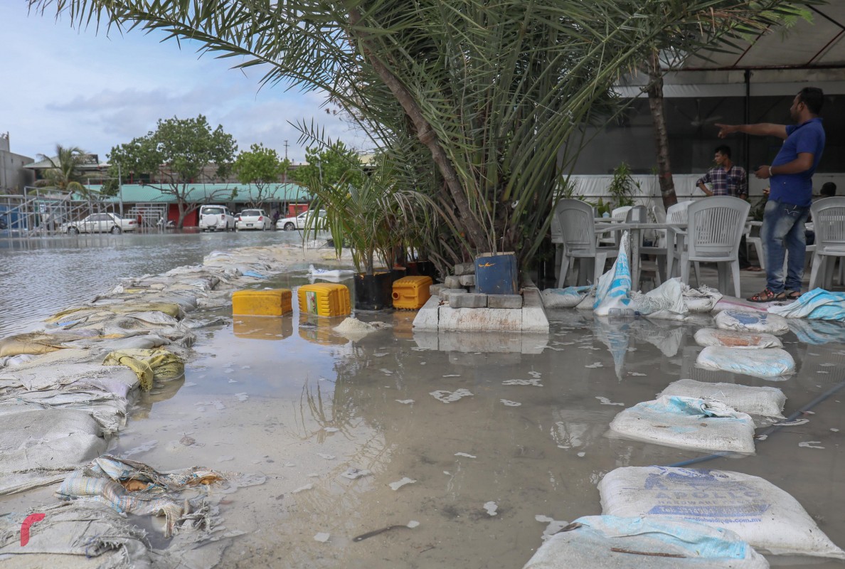 މާލެ، އޯގަސްޓް 22 ، 2017 : މާލޭގެ ކާނިވާ ސަރަހައްދަށް އުދަ އަރާފައި