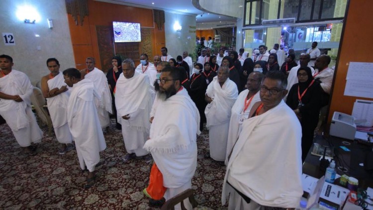 އޯގަސްޓް 27، 2017: އިތުރަށް ލިބުނު ކޯޓާގައި ހައްޖަށް ދިޔަ 300 ދިވެހިން ސައުދީގައި