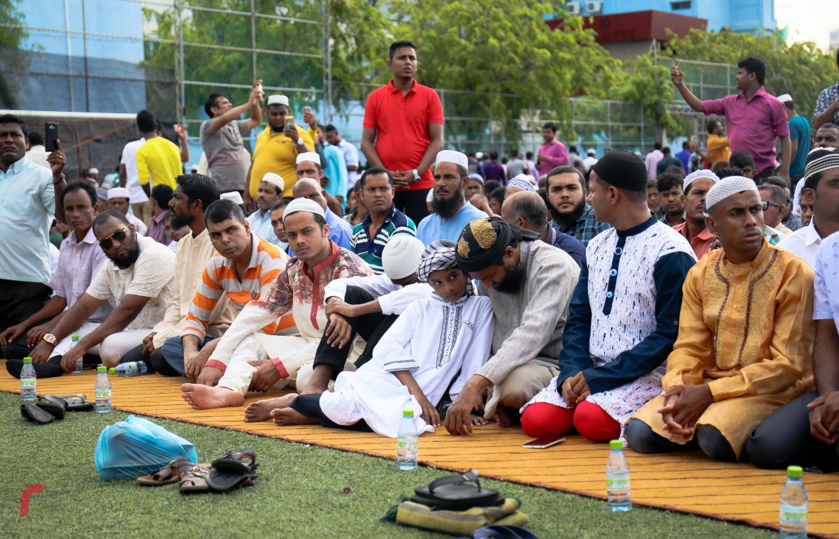 ސެޕްޓެމްބަރު 1، 2017 : ބޮޑު ޖަމާއަތުގެ އީދު ނަމާދުގައި ގިނަ ބަޔަކު ބައިވެރިވި