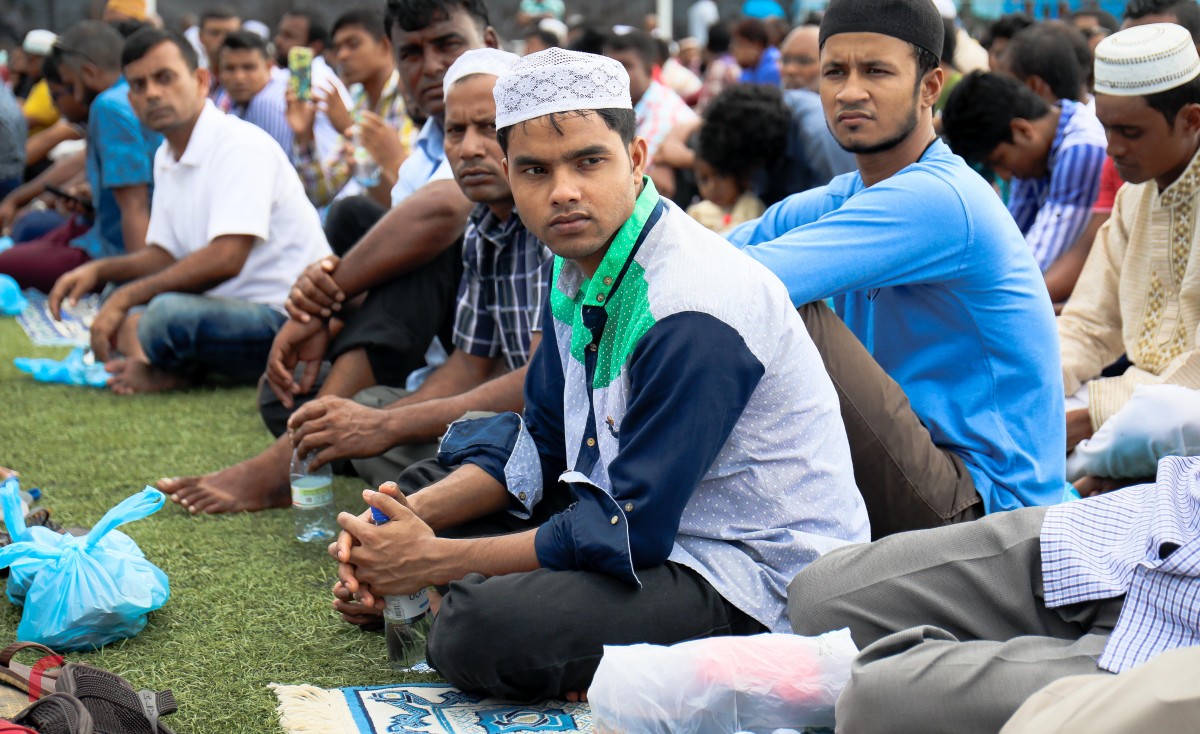 ސެޕްޓެމްބަރު 1، 2017 : ބޮޑު ޖަމާއަތުގެ އީދު ނަމާދުގައި ގިނަ ބަޔަކު ބައިވެރިވި