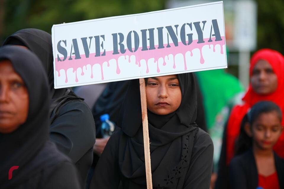 ރޮހިންގާ މީހުންގެ ދިފާއުގައި ދިވެހިން ކުރި މުޒާހަރާއެއްގެ ތެެރެއިން