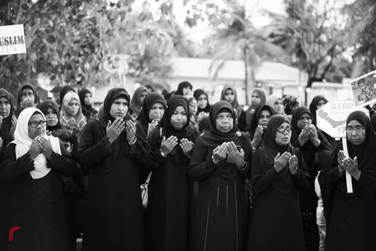 ސެޕްޓެމްބަރު 10 ،2017 : މިޔަންމާގައި އަނިޔާލިބެމުންދާ މުސްލިމުންނަށް އެހީވުމަށް އަތޮޅުތެރޭގައި ހިންގި ހަރަކާތްތަކުގެ ތެރެއިން ލ.ގަމުގައި ބޭއްވި ހިނގާލުން ނިންމާލުމަށް ޚާއްސަ ދުޢާއެއް ކުރުން ވަނީ ކުރިއަށްގެންގޮސްފަ