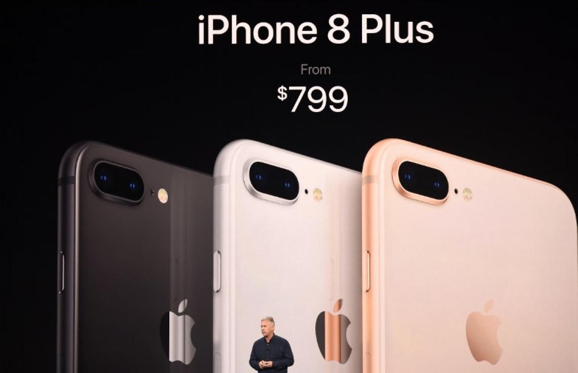 ސެޕްޓެމްބަރު 12، 2017: އެޕަލްގެ އައު ހެޑްކުއާޓާޒްގައި ބޭއްވުނު ހަފްލާގައި އައިފޯން 8 ދައްކާލަނީ، މިއަހަރުވެސް އައިފޯންގެ އިތުރުން އައު އެޕަލް ވޮޗްއާއި އެޕަލް ޓީވީ ވަނީ ދައްކާލާފައެވެ