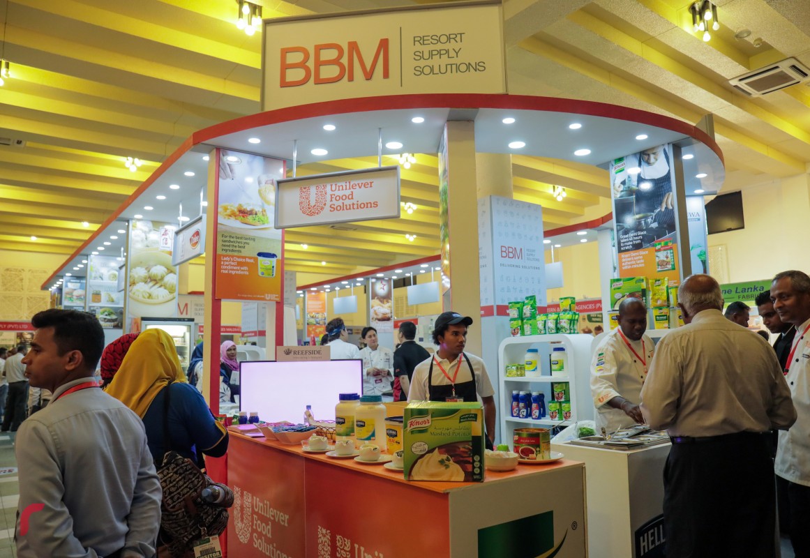 ސެޕްޓެމްބަރު 18. 2017 : ދަރުބާރުގޭގައި ކުރިއަށްދާ ހޮޓެލް އޭޝިއާ އެގްޒިބިޝަން 2017 ގެ ތެރެއިން:ދައްކާލާ ޕޯޓް ފޯލިއޯ ތަކުތެރޭ، ތަފާތު ގިނަ އަދަދެއްގެ ހޮޓެލް ސަޕްލައި އާއި، ޒަމާނީ ސެކިއުރިޓީ ސިސްޓަމް، ސޮފްޓްވެއާ ސިސްޓަމް ހިމެނޭ