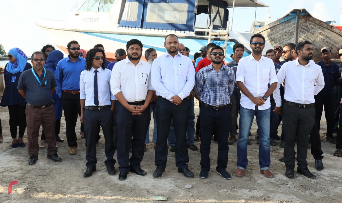 ސެޕްޓެމްބަރު 19، 2017: އެމްޓީސީސީގެ އޮޕަރޭޝަންސްތައް ރަގަޅުކުރުމަށް "ޓެންގޯ 9" ނަމަކަށް ކިޔާ އައު ޓަގްބޯޓަކާއި "ހިތަ" ނަމަކަށް ކިޔާ އައު ބާޖެއްގެނައުމަށްފަހު ބޭއްވި ހާއްސަ ރަސްމިއްޔާތުގައި އެމްޓީސީސީގެ އިސްވެރިން ބައިވެރިވެ ވަޑައިގަންނަވަނީ