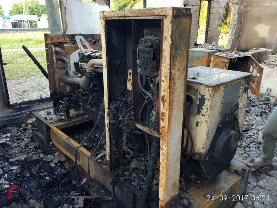 ސެޕްޓެމްބަރު 24، 2017 : ށ ބިލެތްފަހި އިންޖީނުގޭގައި އަލިފާނުގެ ހާދިސާއެއް ހިނގައި އަނދާ ހުލިވެފައި، މިހާދިސާގެ ސަބަބުން މުޅި ރަށުން ވަނީ ކަރަންޓު ކެނޑިފައި. ކައުންސިލް ރައީސް ނާފިޒް ވިދާޅުވީ އަލުން 120 ކިލޯވޮޓްގެ ޖަނަރޭޓަރެއް ގެނެވިފައިވަނީ ށ. ފޭދޫއިން ކަމަށާއި ޖަނަރޭޓަރު ގެނެވުނީ ހަވީރު 5.30 ހާއިރު ކަމަށް. އަދި ފެނަކަ ކޯޕަރޭޝަންގެ ޓީމުން މިހާރު ޖަނަރޭޓަރު އިންސްޓޯލް ކުރުމުގެ މަސައްކަތް ކުރާ ކަމަށް ވިދާޅުވި