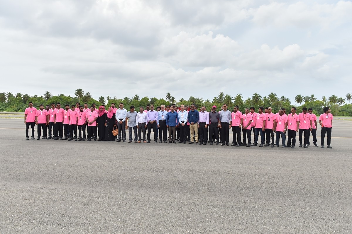 ސެޕްޓެމްބަރު 25، 2017 : ކޫއްޑޫ އެއާޕޯޓް ރަސްމީކޮށް ހުޅުވައިދެއްވުމަށް ބޭއްވި ހާއްސަ ރަސްމިއްޔާތުގެ ތެރެއިން