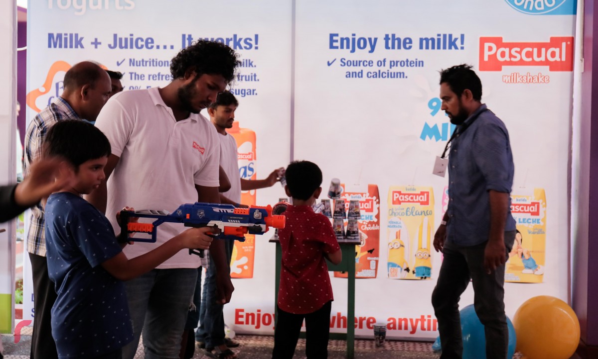 އޮކްޓޫބަރު 6 ، 2017 : ޣިޔާސުއްދީން އިންޓަނޭޝަނަލް ސުކޫލްގައި ބާއްވާ "ރިޕިލް ފެއަރ" ގައި ގިނަ އަދަދެއްގެ ފާރާތްތަކުން ވަނީ ބައިވެރިވެފައެވެ