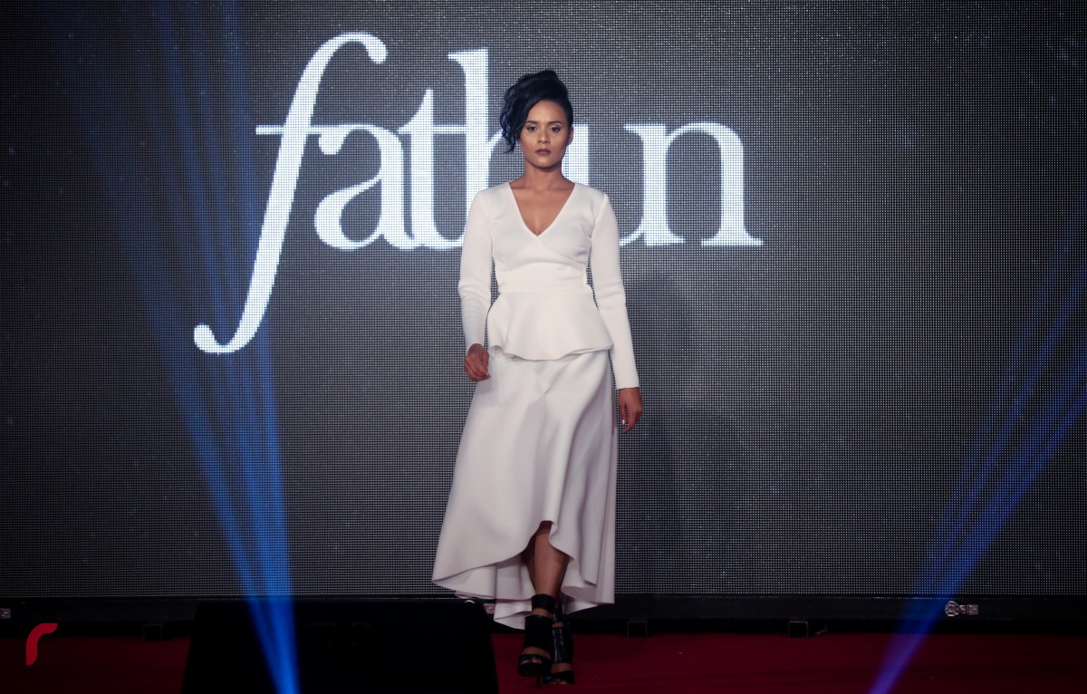 15 އޮކްޓޫބަރު 2017: ރާއްޖޭގެ ފެޝަން އިންޑަސްޓްރީގައި މަސައްކަތްކުރަމުންއަންނަ ފަރާތްތަކުގެ މަސައްކަތް ދައްކާލުމަށް ދިވާސް އިން އިންތިޒާމްކޮށްގެން ދަރުބާރުގޭގައި ބޭއްވި ފެޝަން ޝޯވ ގެ ތެރެއިން