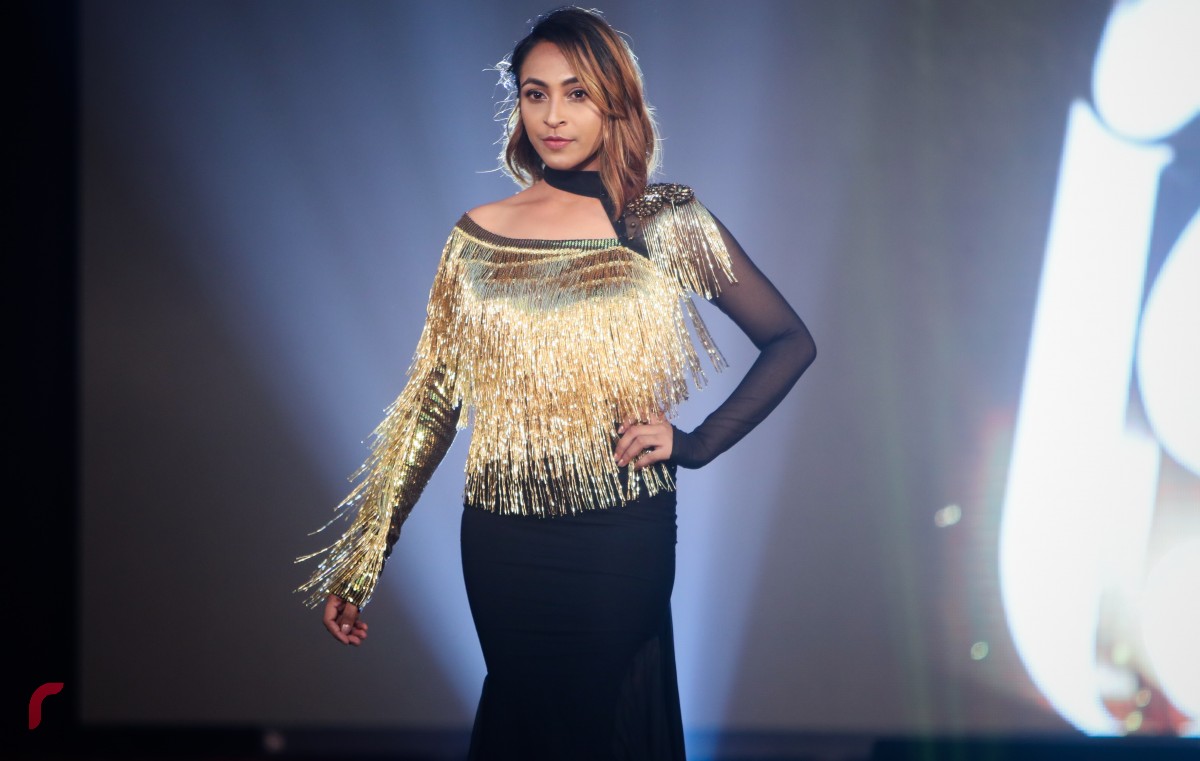 15 އޮކްޓޫބަރު 2017: ރާއްޖޭގެ ފެޝަން އިންޑަސްޓްރީގައި މަސައްކަތްކުރަމުންއަންނަ ފަރާތްތަކުގެ މަސައްކަތް ދައްކާލުމަށް ދިވާސް އިން އިންތިޒާމްކޮށްގެން ދަރުބާރުގޭގައި ބޭއްވި ފެޝަން ޝޯވ ގެ ތެރެއިން